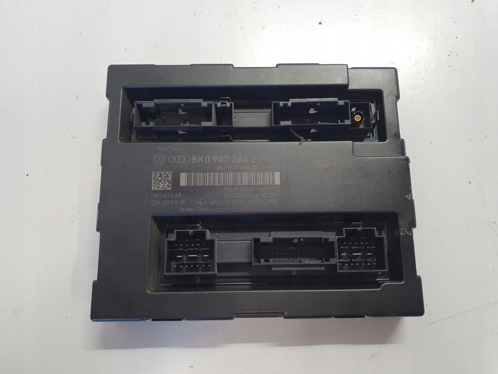 фото №1, Audi a4 b8 a5 8t модуль комфорту 8k0907064ec