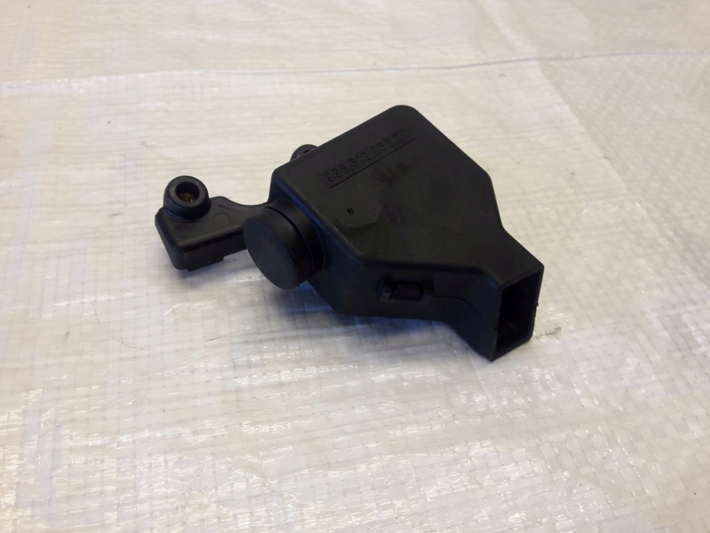 фото №1, Porsche 911 996 привод замка крышки 99651205500