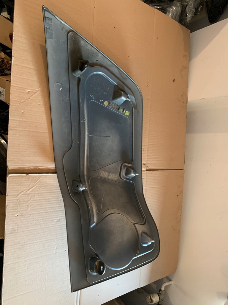 фото №3, Audi r8 накладка задний левый правый крыло