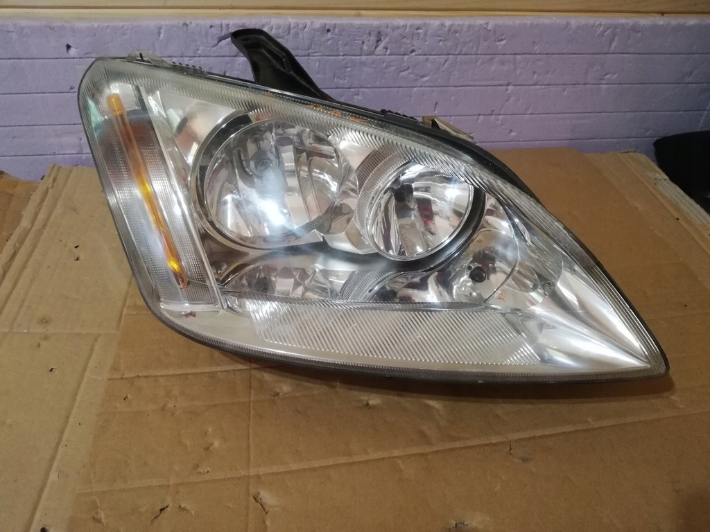 фото №1, Лампа перед ford c-max