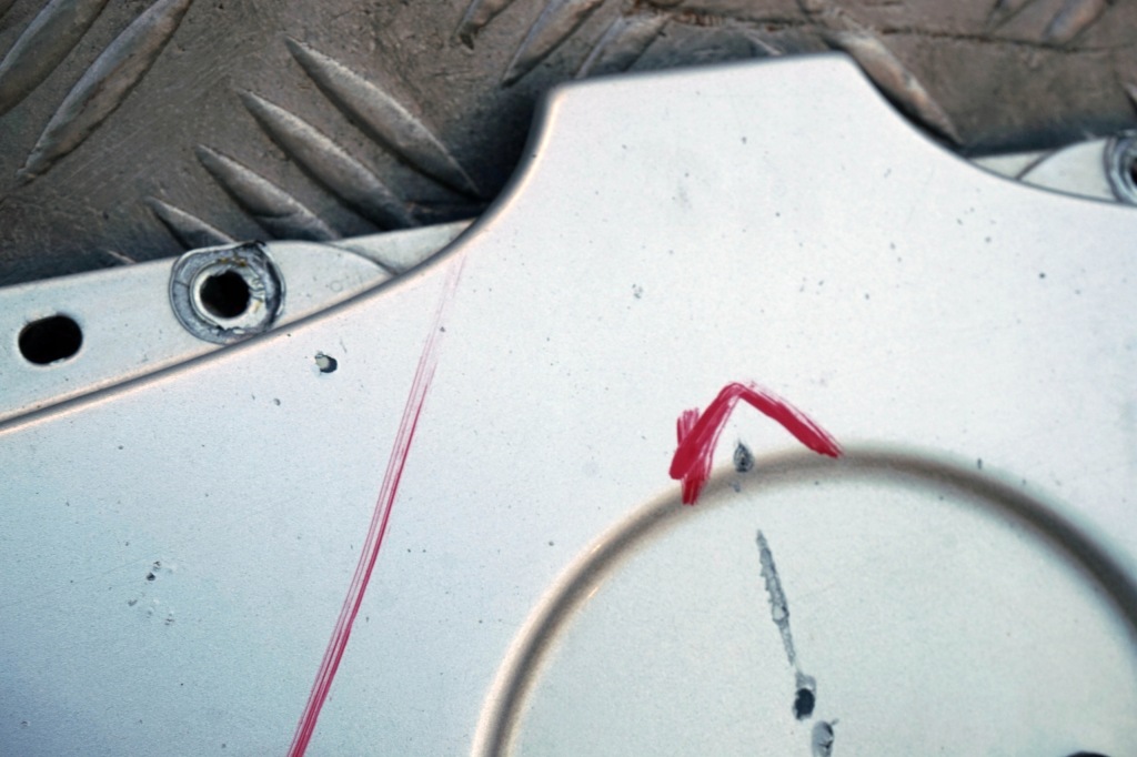 Bmw e90 e91 капот крышка двигателя titansilber 354 Оригинал