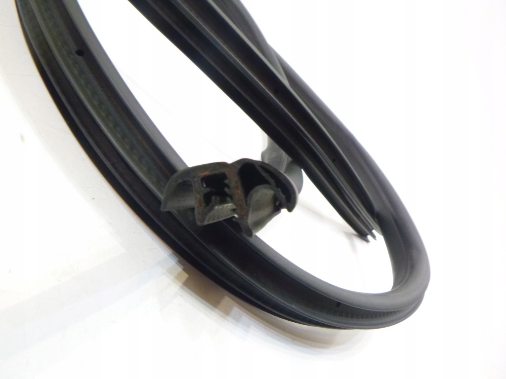 фото №5, Прокладка кузов двері задня ford fiesta mk7 08-