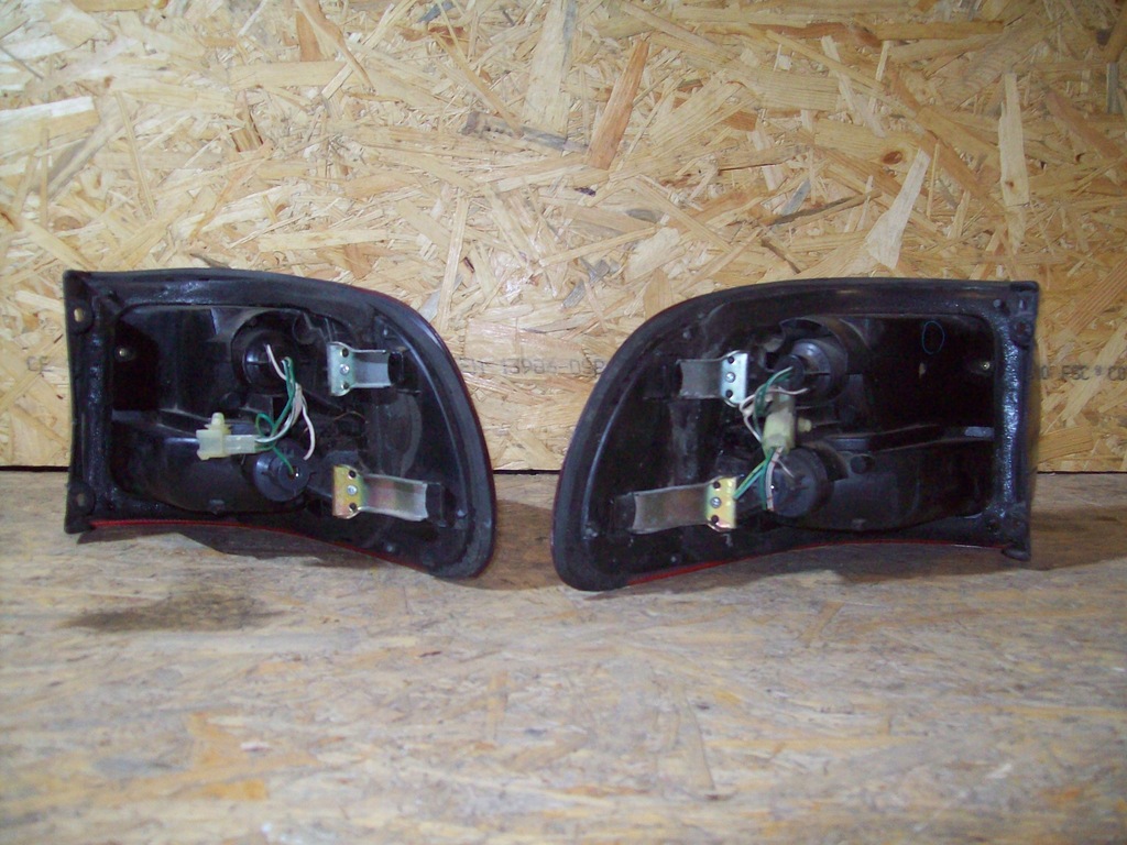 фото №3, Toyota previa 2,4 автоматическая коробка передач 1997 r лампа задняя