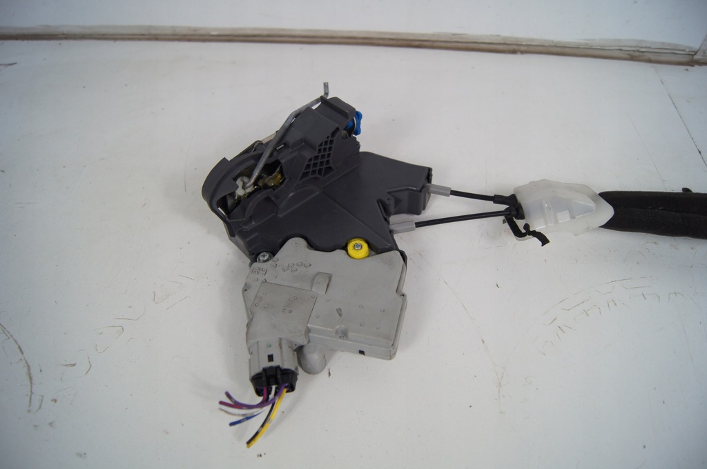 фото №4, Замок дверь nissan 350z правый uk