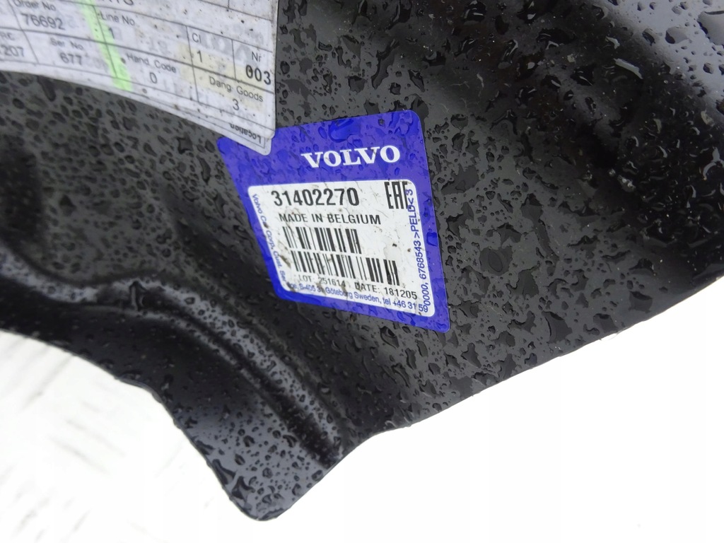 фото №6, Volvo v40 крышка багажника обшивка крышки стенка 31402270