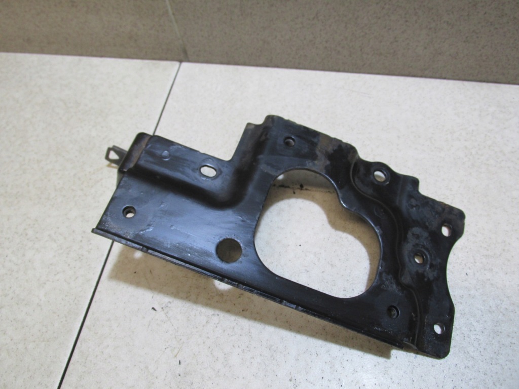 Основание аккумулятор fiesta mk7 1,4 tdci 2009 год Цена