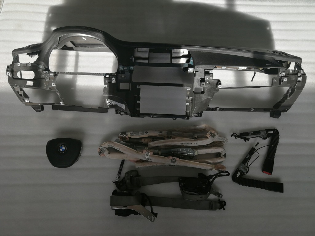 фото №1, Bmw 7 f01 hud панель приладів консоль панель приладів подушки безпеки подушка безпеки