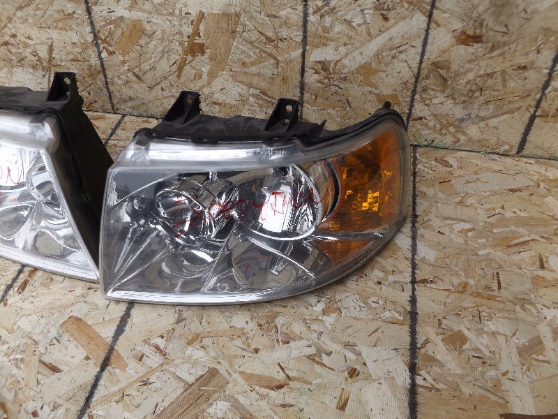 фото №3, Лампа правая левая ford ford expedition комплект