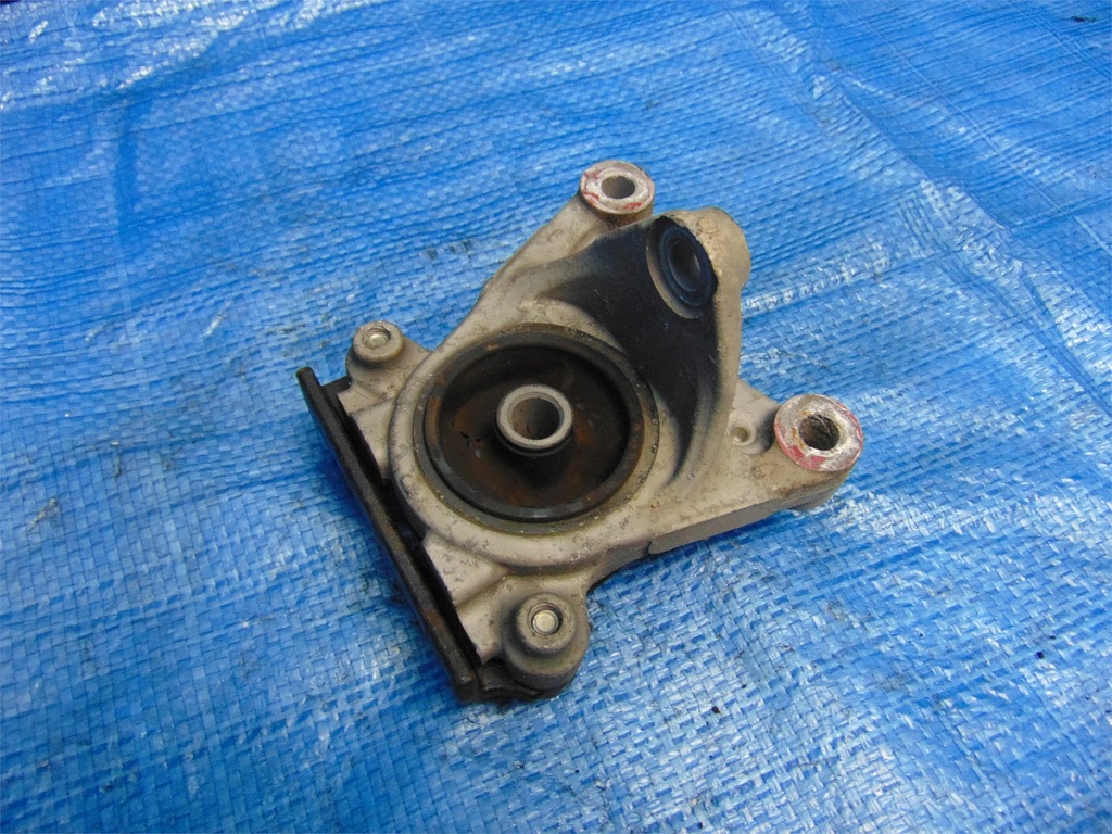 фото №2, Honda civic viii ufo type-r 2.0 кронштейн двигуна