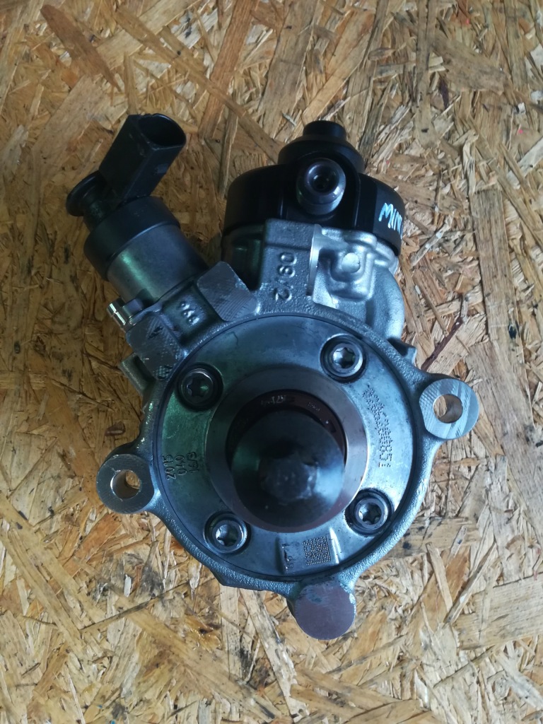 Насос впрыскная mini contryman r60 toyota 2.0d Цена