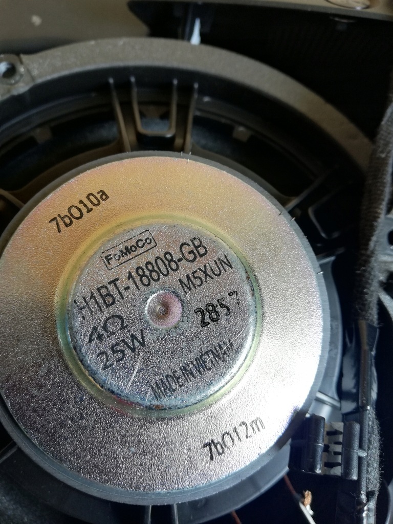 фото №13, Ford fiesta mk8 радио навигация b&o динамики