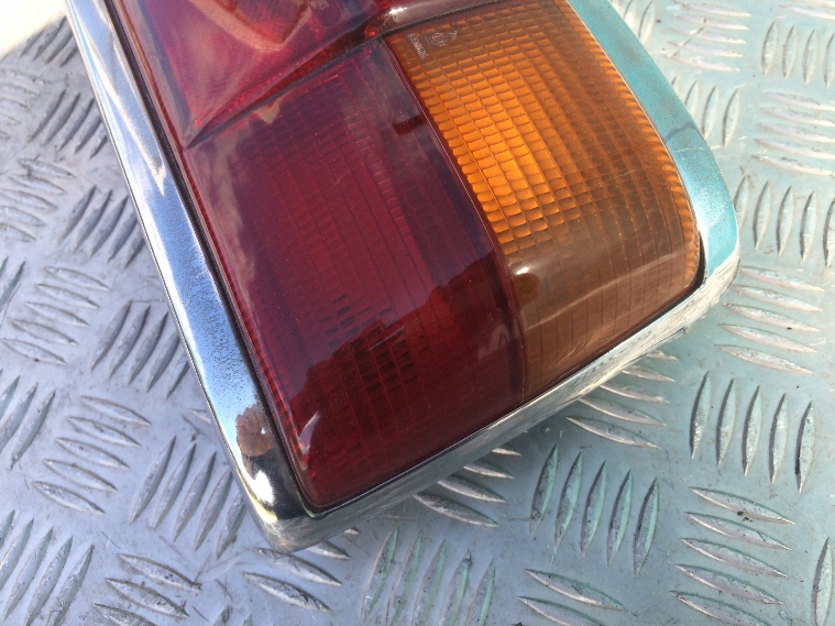 Bmw e12 лампа правый задний  задняя хром оригинал Оригинал