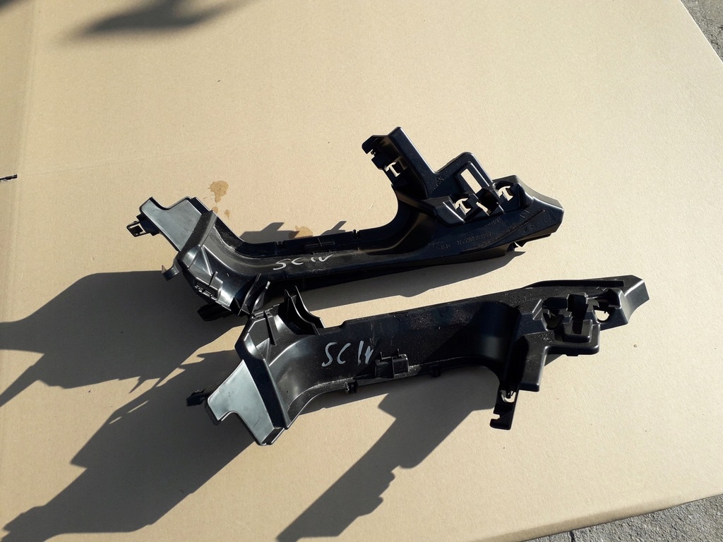 фото №1, Направляющая кронштейн обивка renault scenic iv 16-