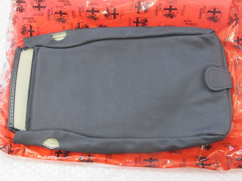 фото №6, Обшивка подлокотник задняя кожа alfa romeo gt ang