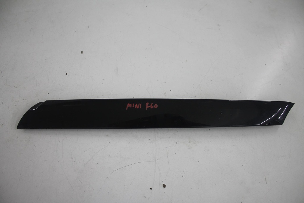 фото №1, Молдинг стойка правая 9801510 mini countryman r60