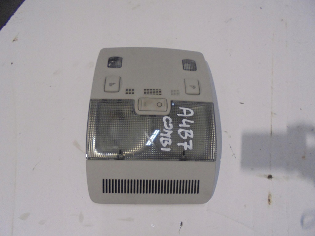 фото №1, Лампа освітлення салону audi a4 b7 kombi