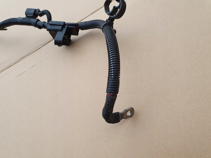 фото №7, Шланг плюсовой аккумулятор ford galaxy mk3 1.8 дизель 2006-2015r.