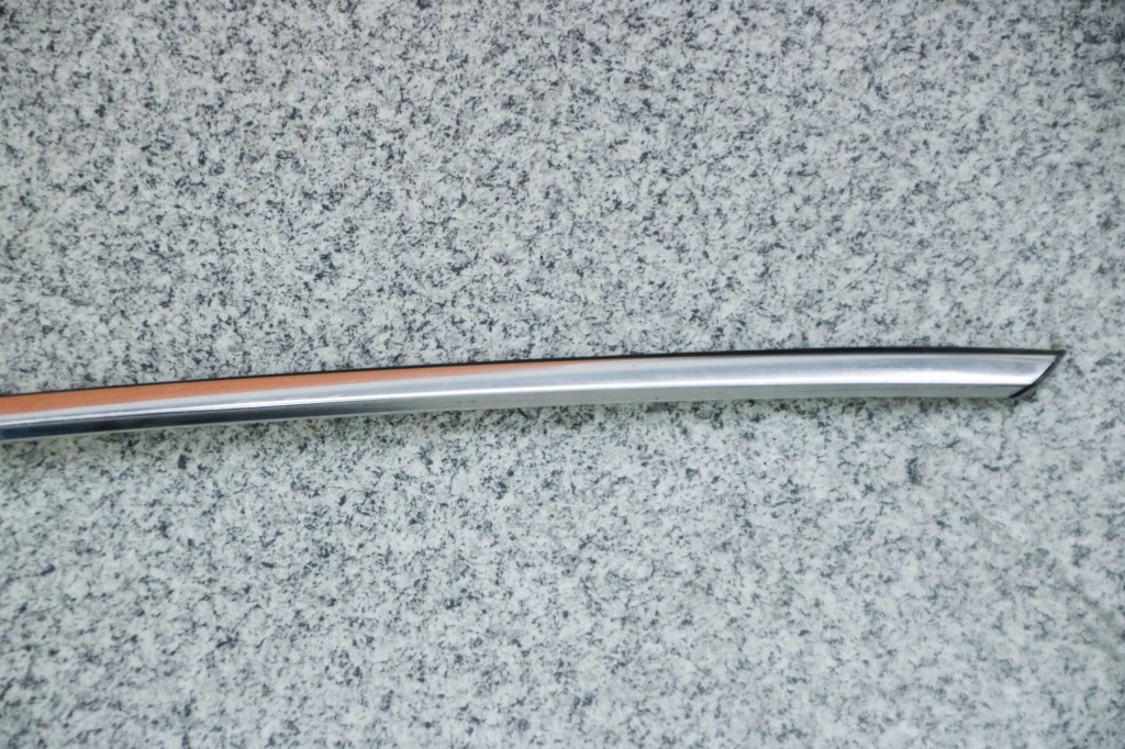 Bmw e38 молдинг кузовна бічна права хром в Україні