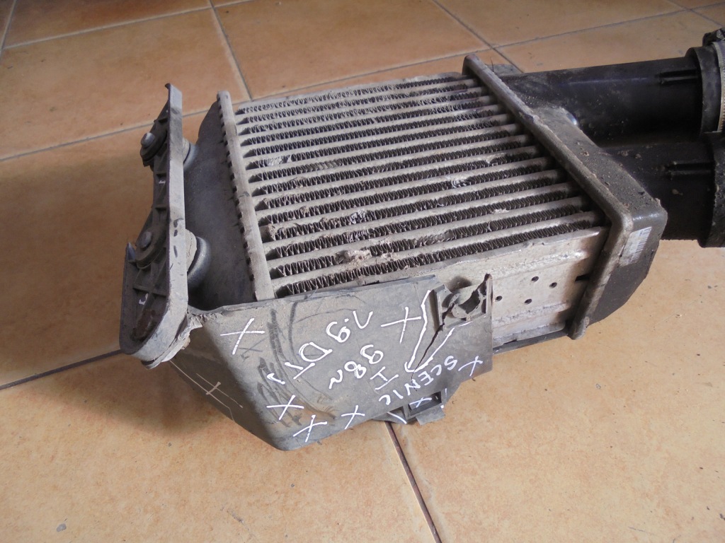 Радиатор интеркулер renault gama d 21675279 Недорого