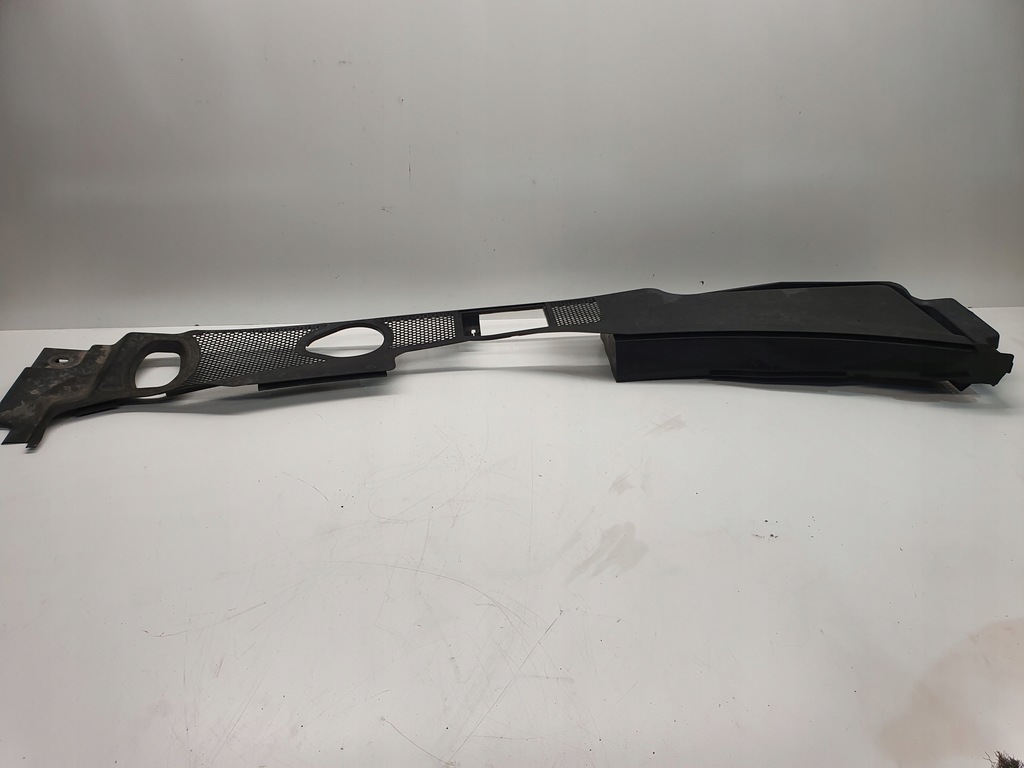 фото №1, Жабо пластиковий audi a4 b8 a5 8t 8k1819447b