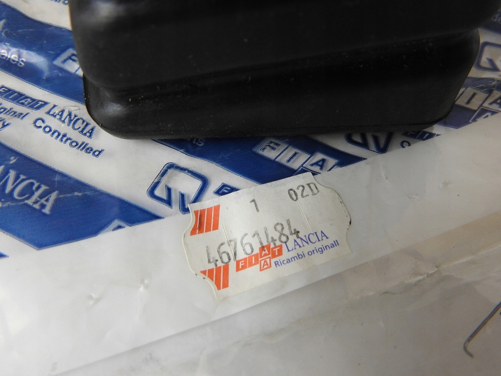 фото №10, Кронштейн отбойник колеса запасного fiat palio