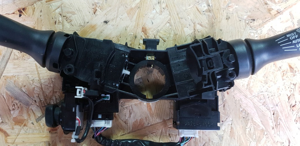 фото №5, Перемикачі керма lexus is250