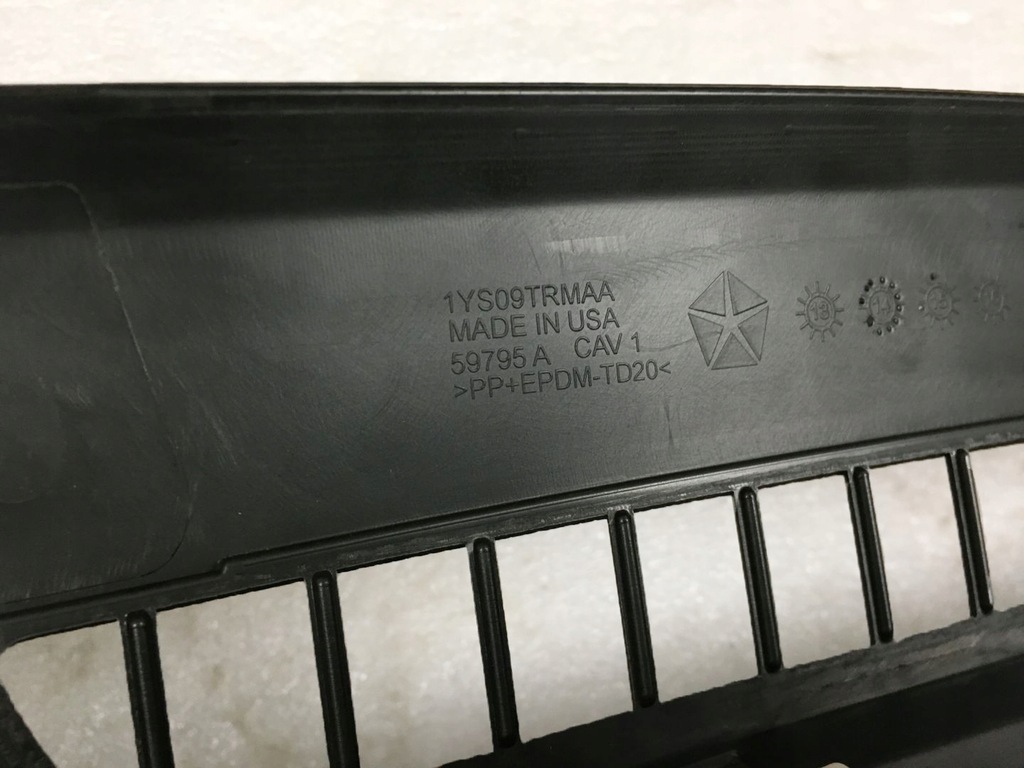 фото №8, Chrysler 200 15- жабо внутрішнє панелі usa