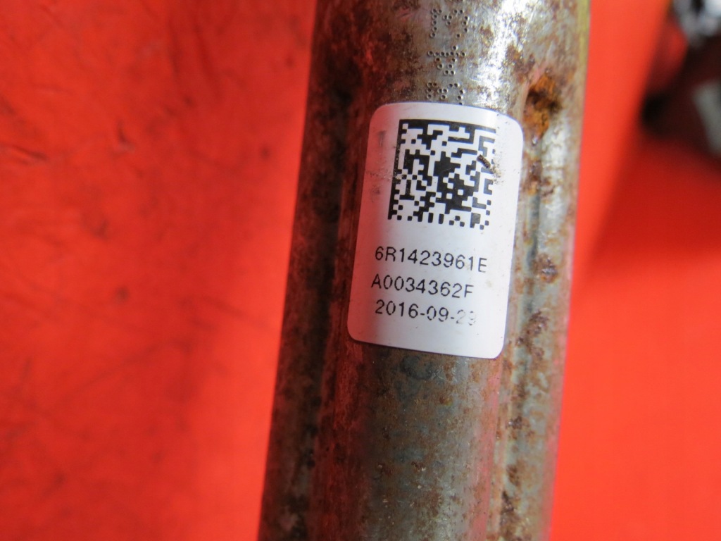 фото №11, Vw polo v 5 6c усилитель электрический колонка