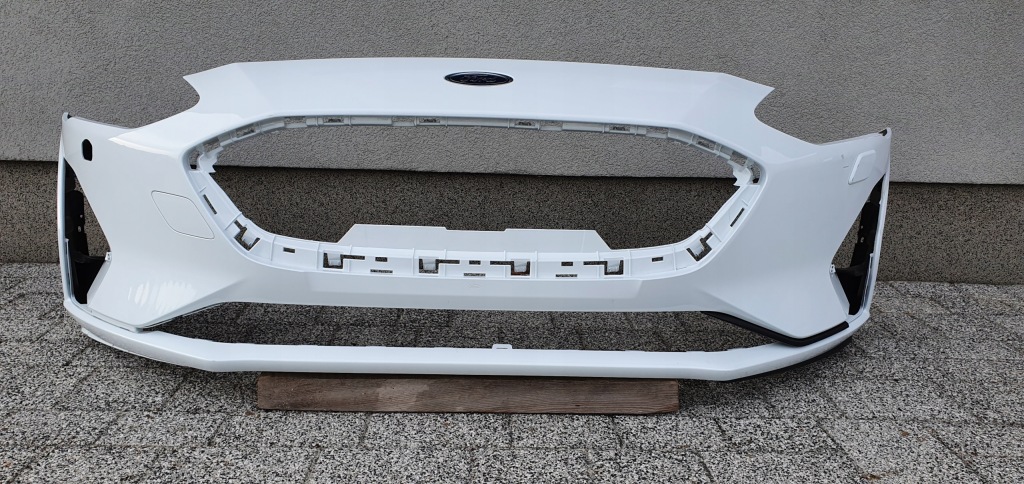 Купить Ford focus mk4 2018- бампер перед оригинал b160