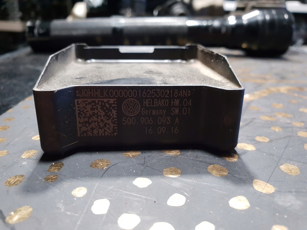 фото №1, Модуль насоса пального 5q0906093a