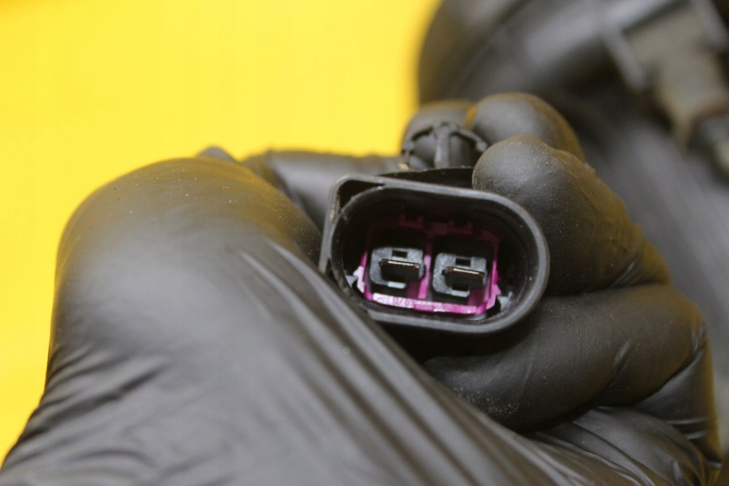 Volkswagen оригинальный номер 3d0 131 083 d модуль насоса воздуха вторичного в Украине