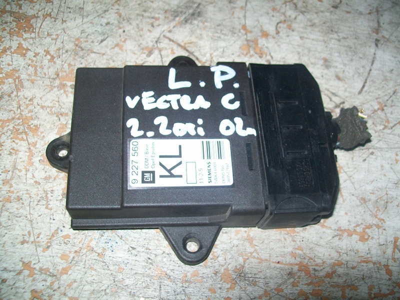 фото №1, Модуль дверь левый перед 9227560 opel vectra c 2002r