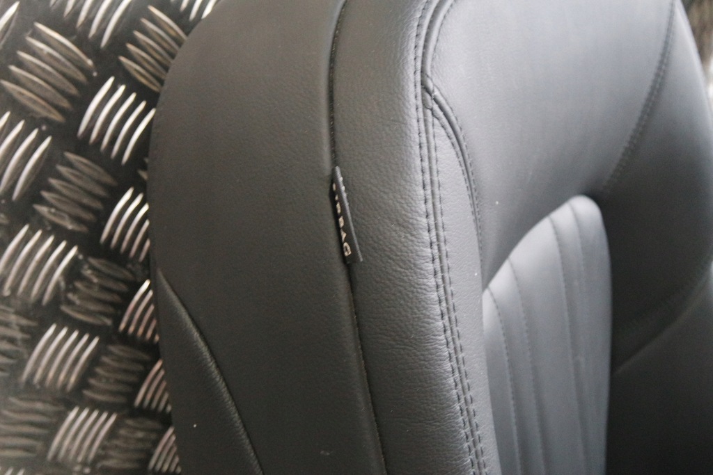 фото №10, Сидіння шкіра заднє сидіння обшивки maserati levante f151