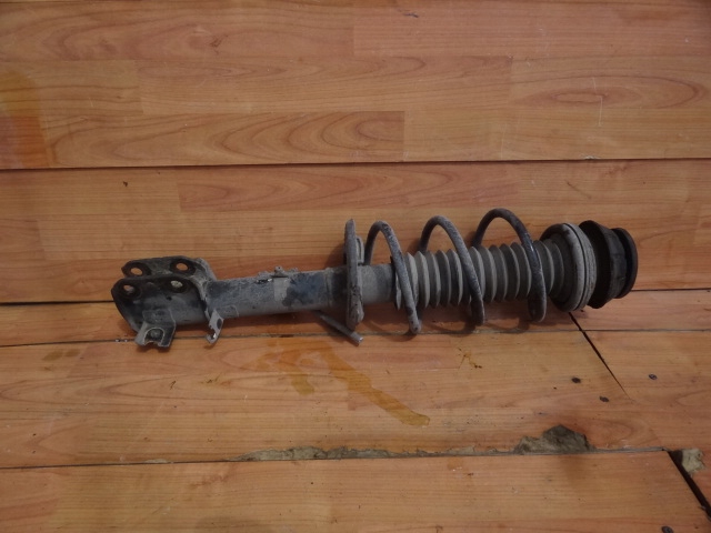 фото №1, Sx4 s-cross 2013 1,6 16v амортизатор правый перед