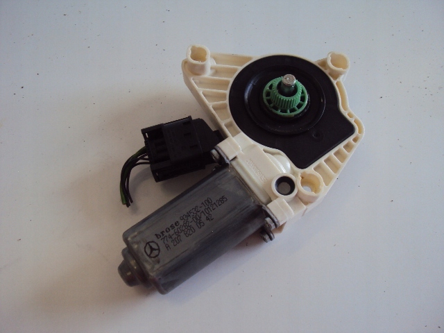 фото №2, Моторчик стекло перед левый mercedes slk w172 r172