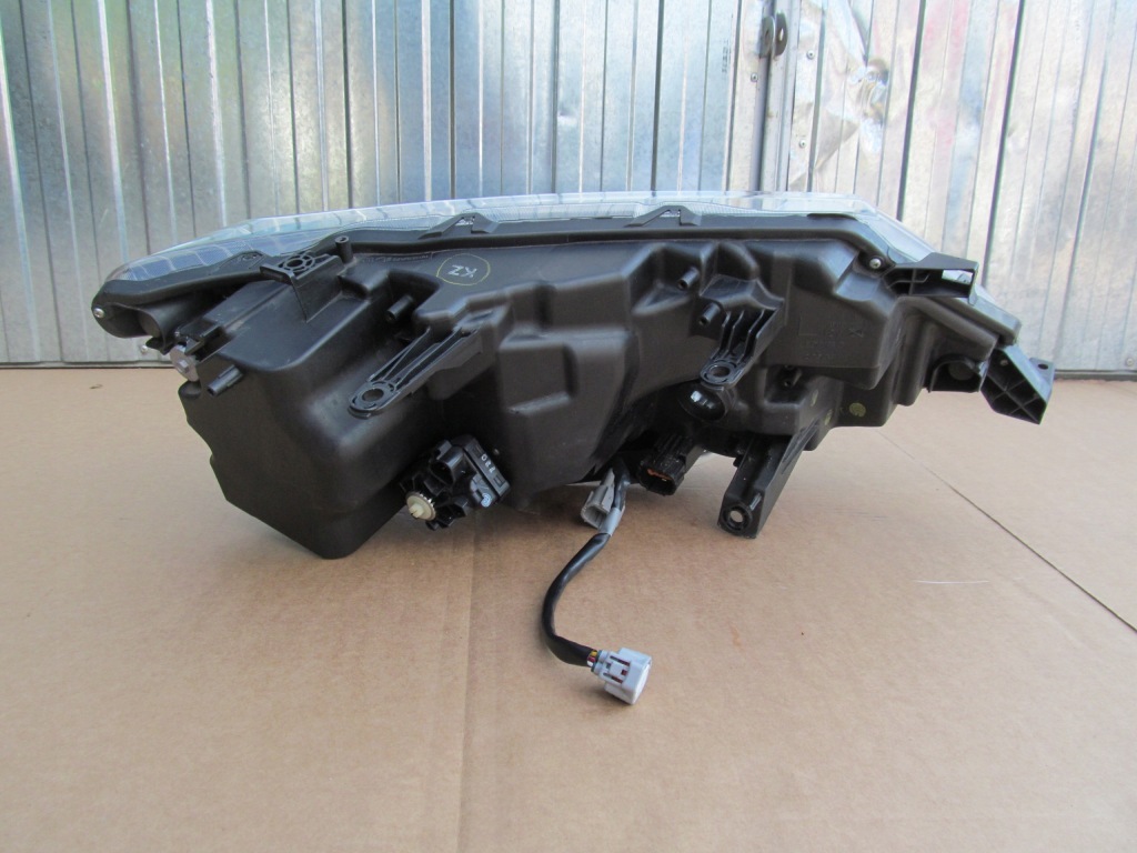 Nissan x trail t32 рестайлинг  левая фара full led идеальное состояние Киев