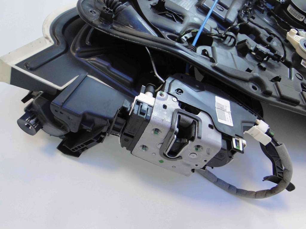 фото №4, Mercedes b klasa w246 замок двері ліва передні