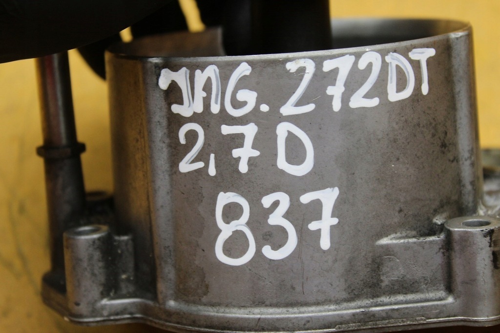 фото №9, Корпус масла xf xj discovery 2.7d 4r8q6c711da