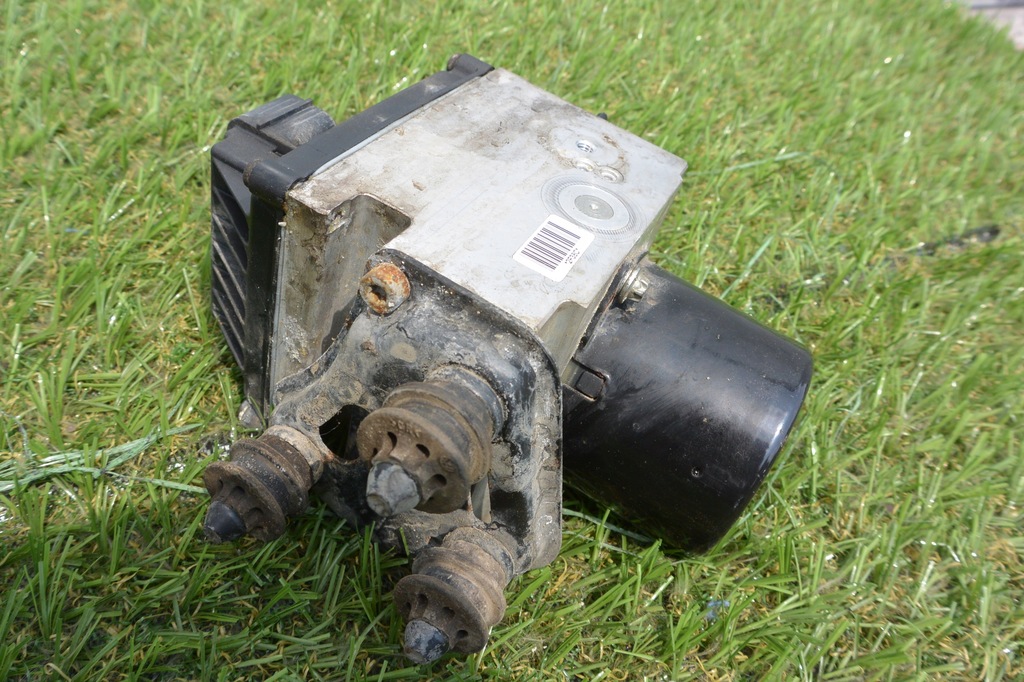 фото №7, Volkswagen оригинальный номер 3c0614109af насос abs