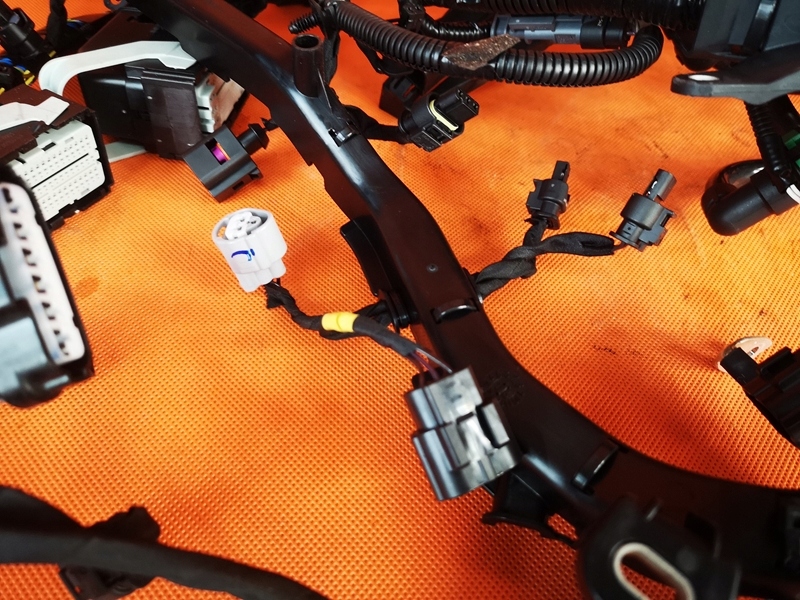 фото №11, Volvo v40 t3 комплектная жгут электрическая двигателя