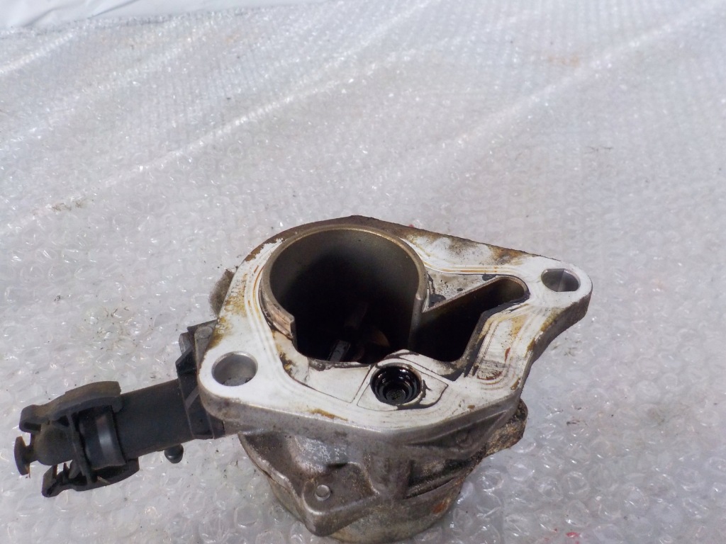 фото №1, Kangoo ii 2008r 1.5dci насос вакуум вакуумa