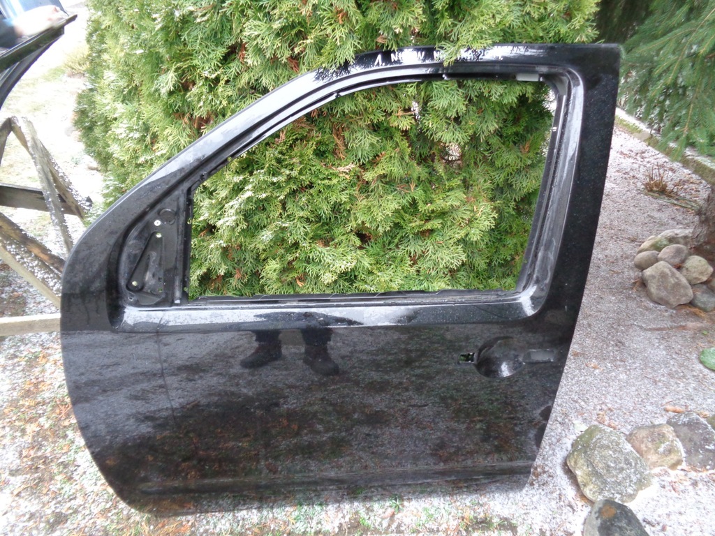 фото №1, Nissan navara pathfinder d40 дверь передние левая