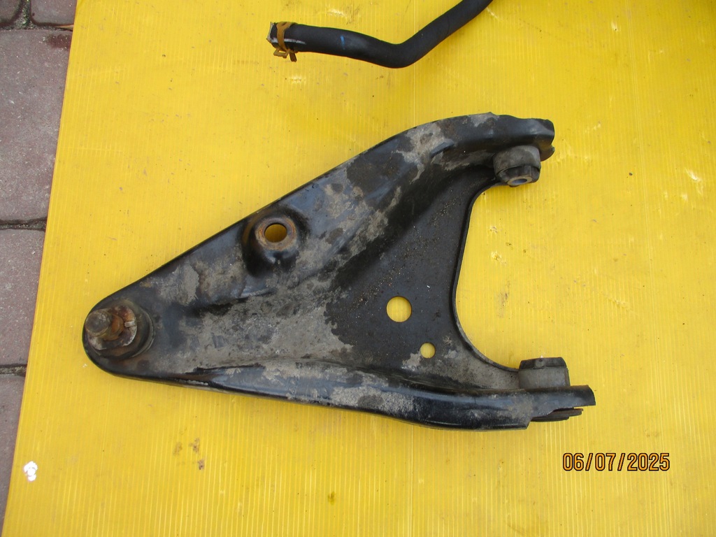 фото №1, Dacia logan ii 0.9 рычаг правая сторона перед