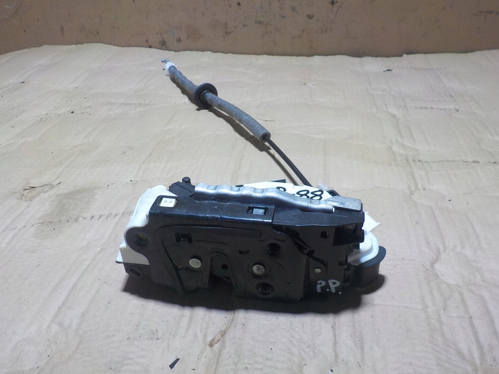 фото №2, Skoda rapid замок дверь правый перед