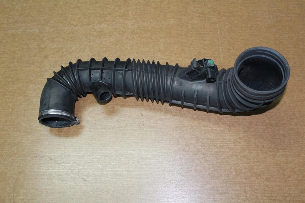 фото №1, Vito труба шланг повітря 2.2cdi a6395281182