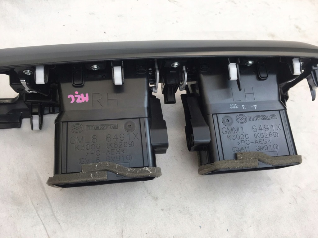 фото №9, Mazda 6 2013 - молдинг консолі решітка обдув