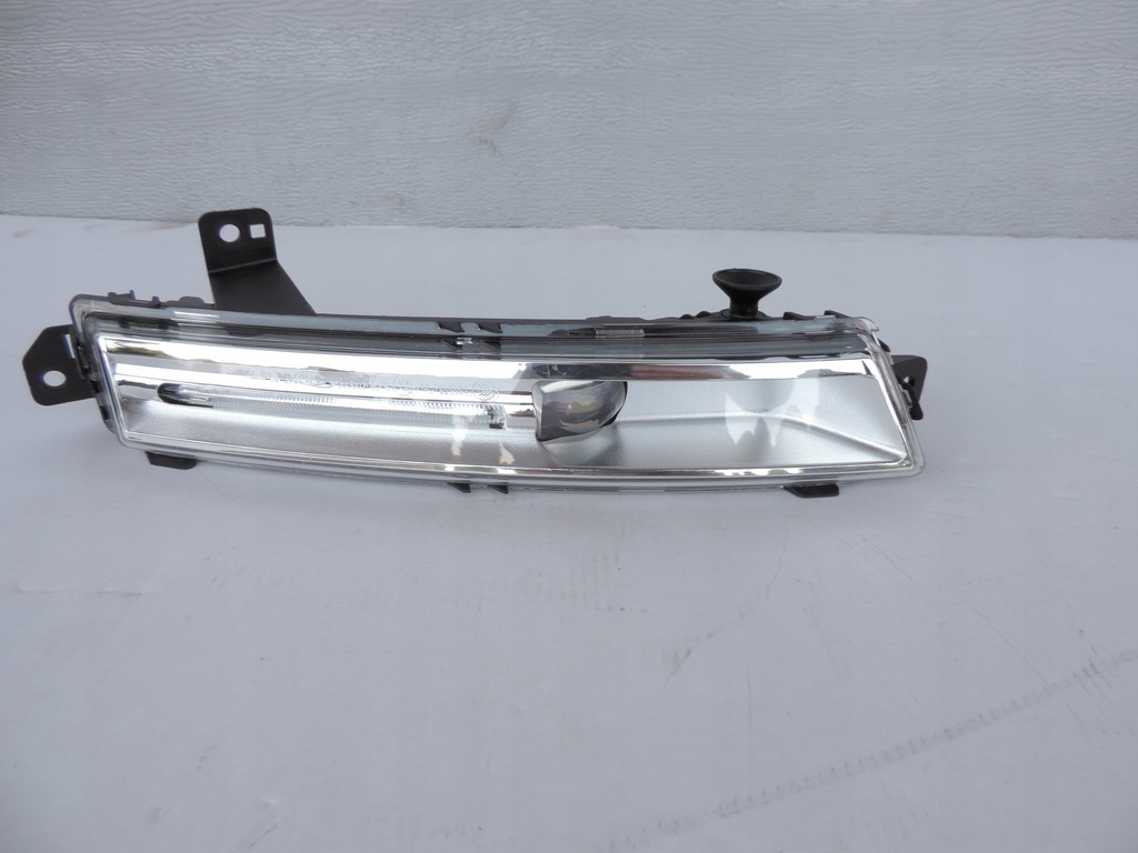 фото №1, Jaguar f-pace протитуманна фара led правий