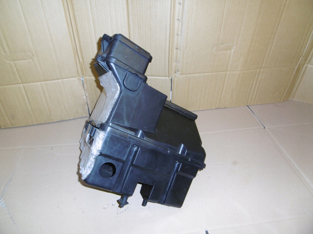 фото №1, Vw t5 multivan 03- корпус запобіжників бортовий комп'ютер