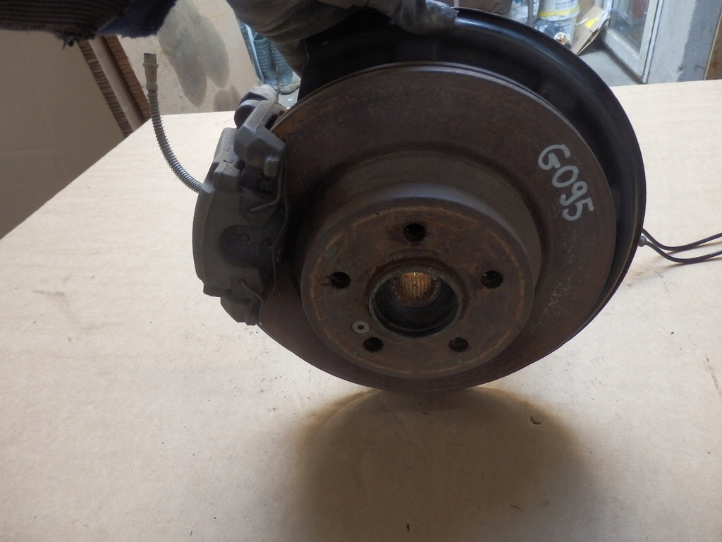 фото №5, Mercedes glk 3,0 v6 поворотный кулак правая ступица задняя