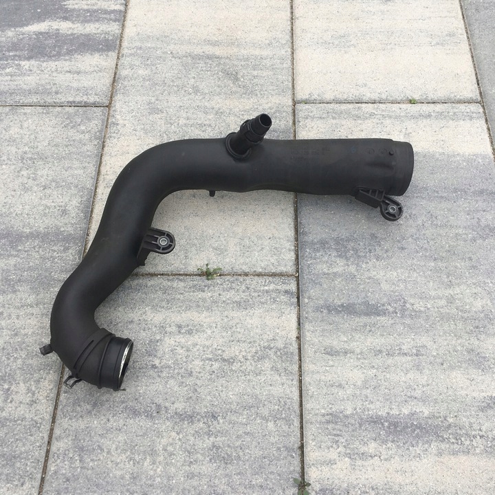 фото №1, Audi a3 bkd труба повітря 1k0129654k